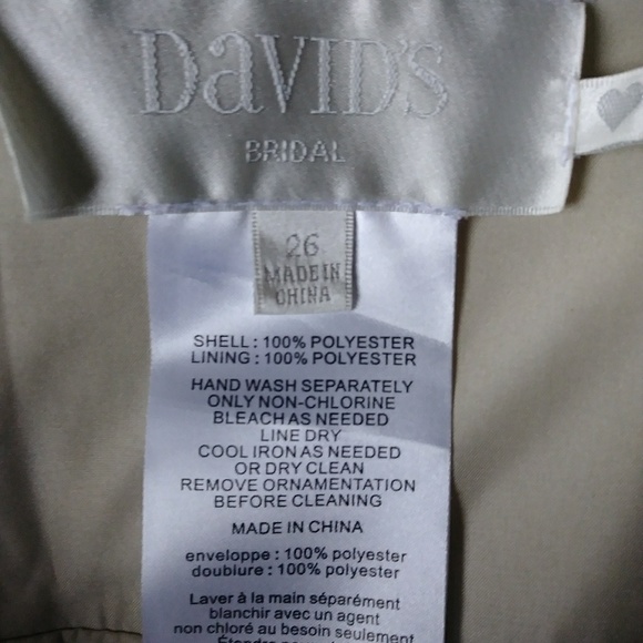 Dress - Picture 2 of 3